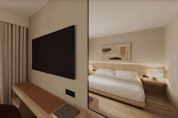 Room 8 of 42