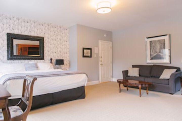 Room 55 of 174