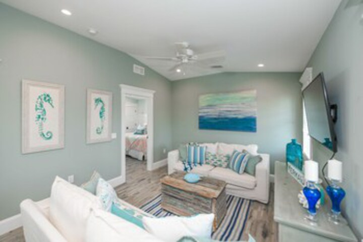 Room 12 of 25