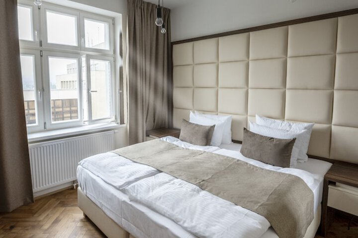 Room 48 of 141