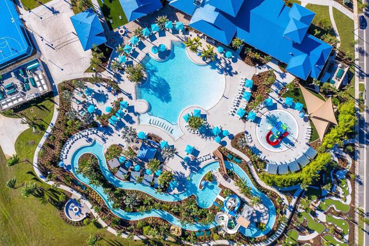 Perfect Private Home by Disney! No Back Neighbor &  No Carpet! Heatable Pool&Spa! Games & Themed Rooms! in Davenport, FL