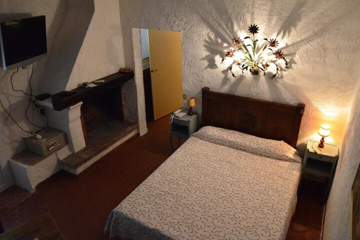Room 13 of 50