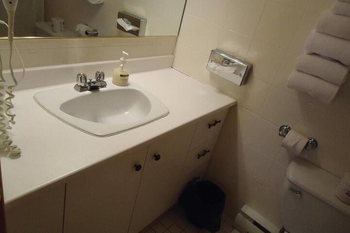 Room 47 of 62