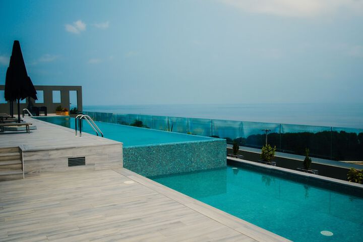 Pool 6 of 8