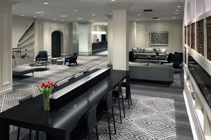 Entrance & Lobby