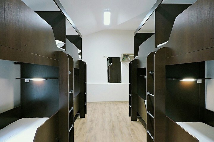 Room 1 of 11