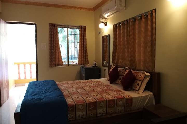 Room 37 of 63