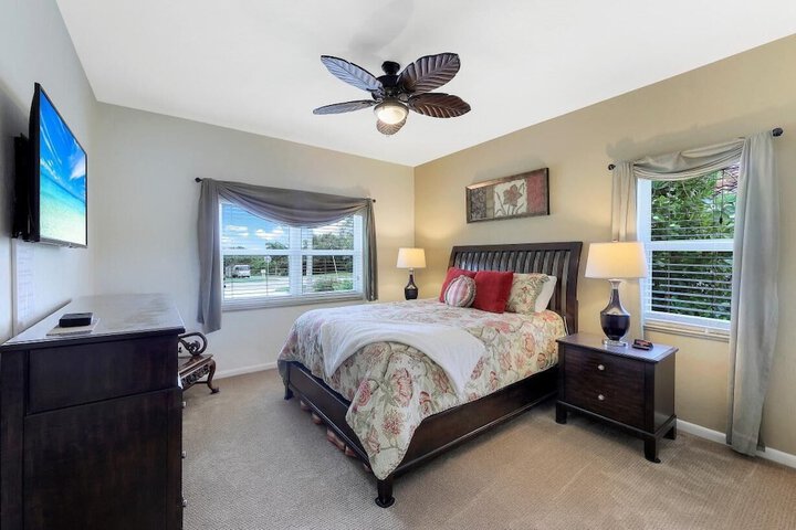 Room 2 of 36