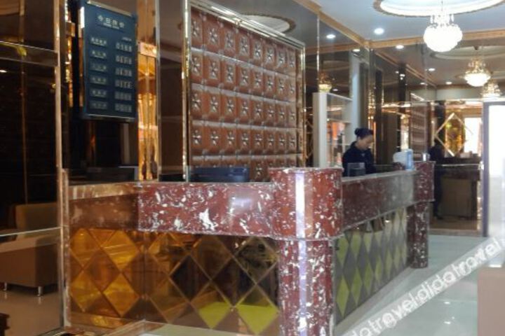 Hotel Interior 4 of 33