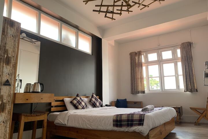 Room 5 of 49