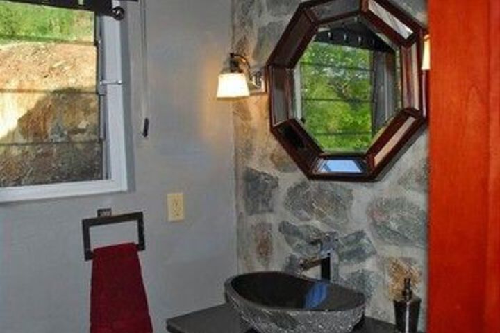 Room 2 of 18