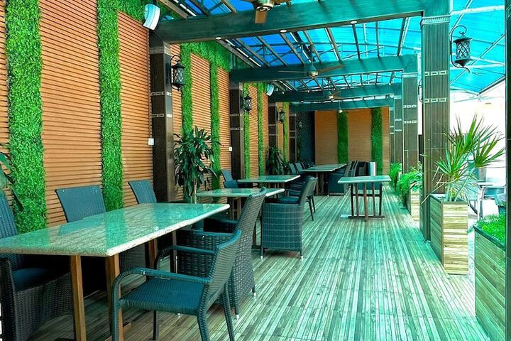 Sundeck 33 of 33
