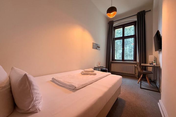 Room 14 of 62