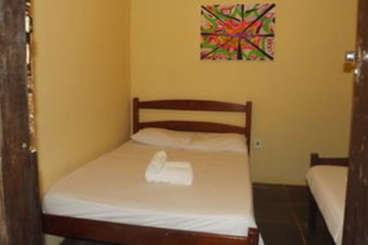 Room 25 of 48