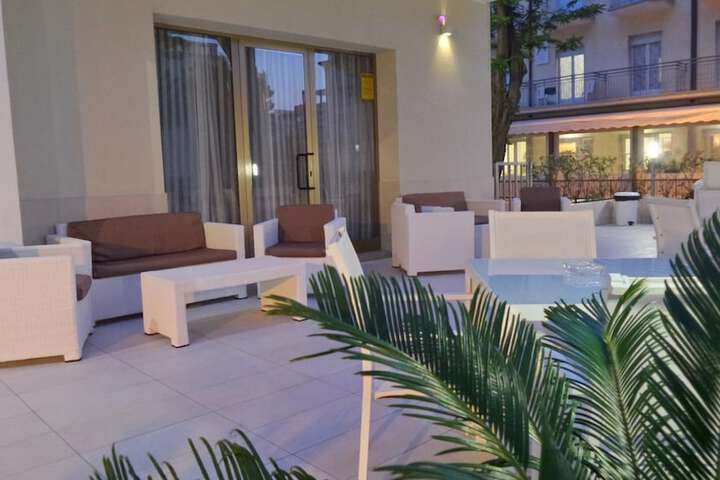 Terrace/Patio 19 of 41