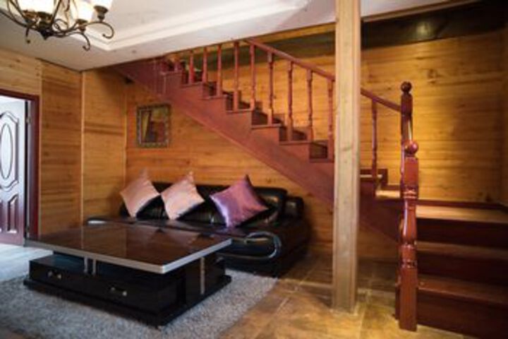 Room 17 of 24