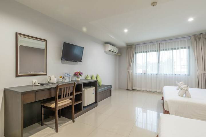 Room 5 of 43