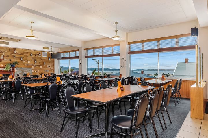 Dining Photos