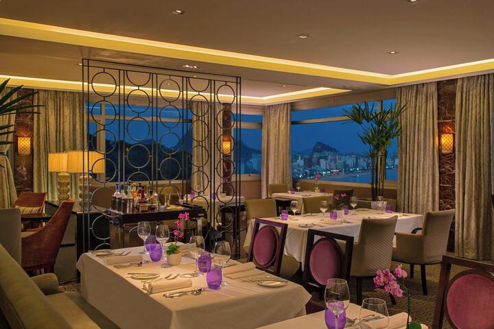 Dining 136 of 256