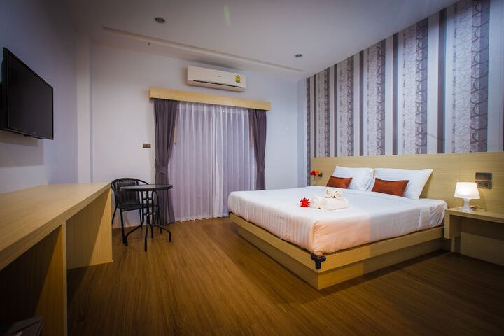 Room 50 of 83
