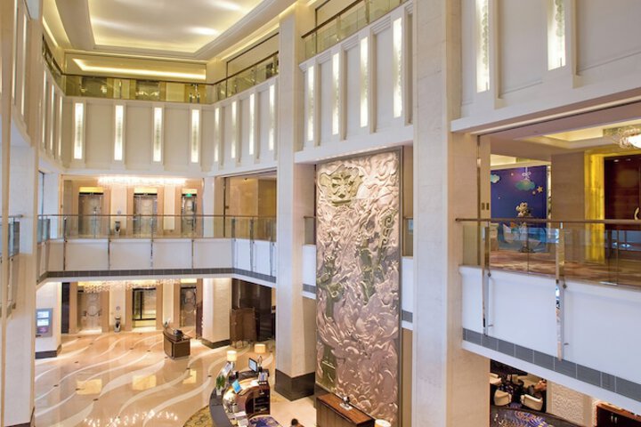 Guest Lobby
