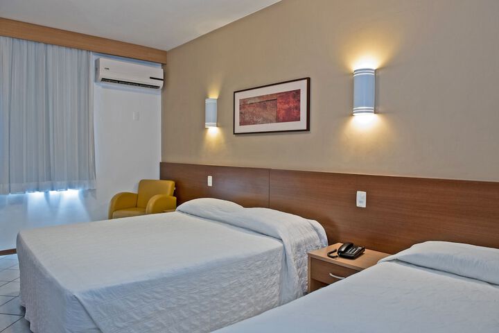 Room 7 of 28