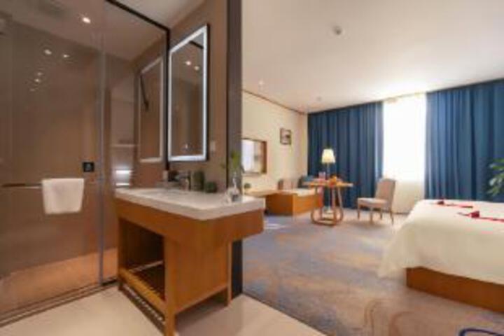 Room 22 of 23