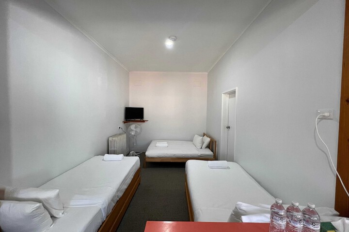 Room 57 of 109