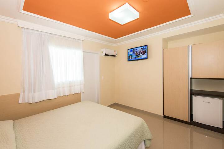 Room 7 of 75