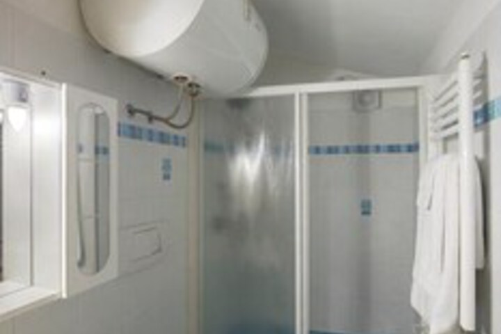 Room 5 of 26