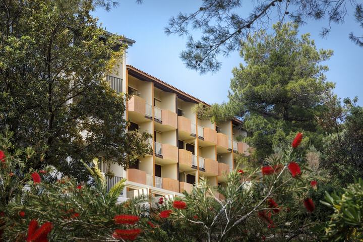 Hotel 56 of 59