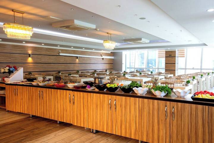 Dining 64 of 71
