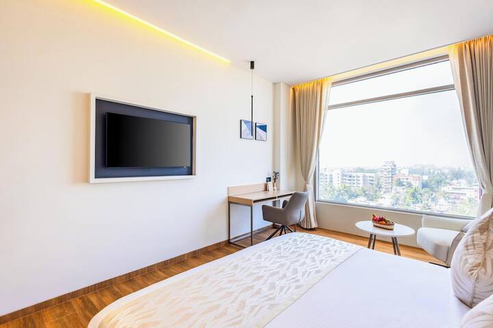Room 9 of 48