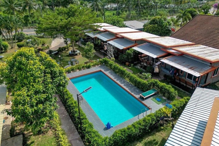Pool 7 of 11