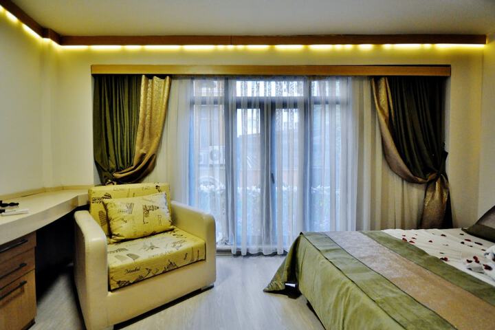 Room 22 of 42