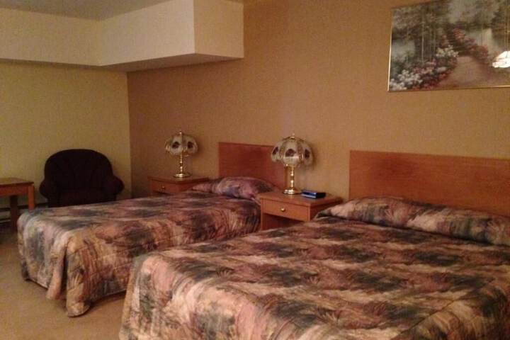 Room 4 of 11