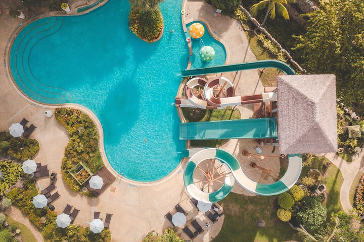 Pool 163 of 310