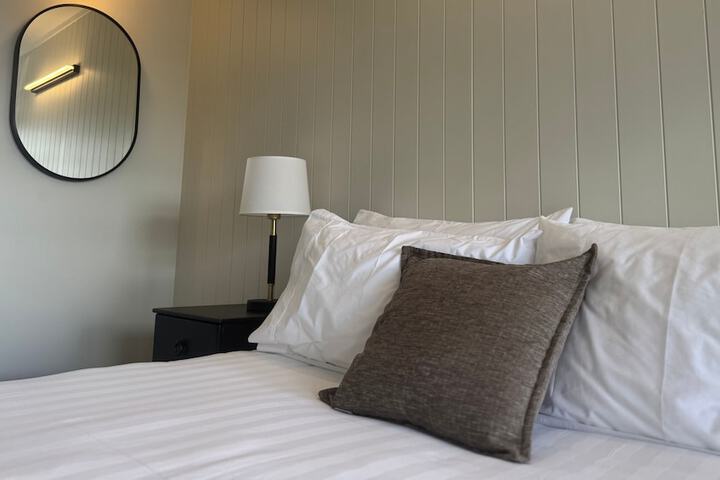 Room 5 of 22