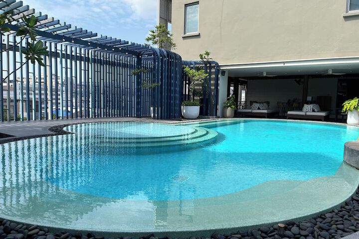 Pool 54 of 98