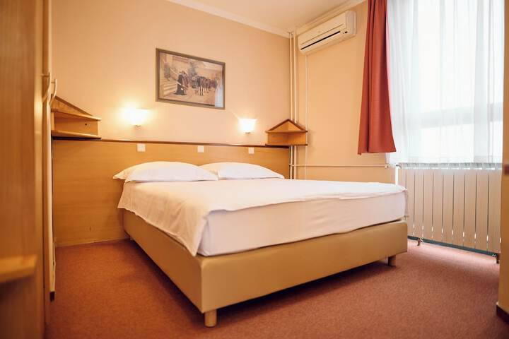 Room 30 of 62