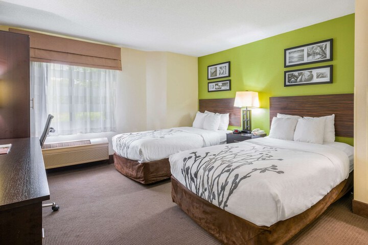 Double Accessible Queen Size Bed (1 of 7)