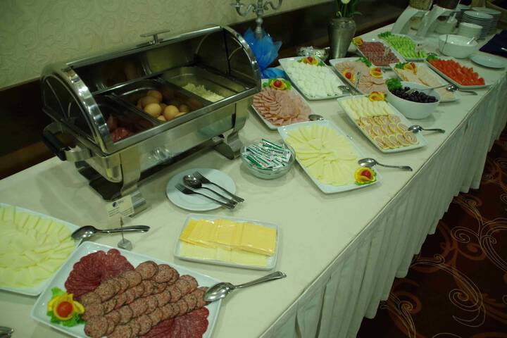 Dining 41 of 70
