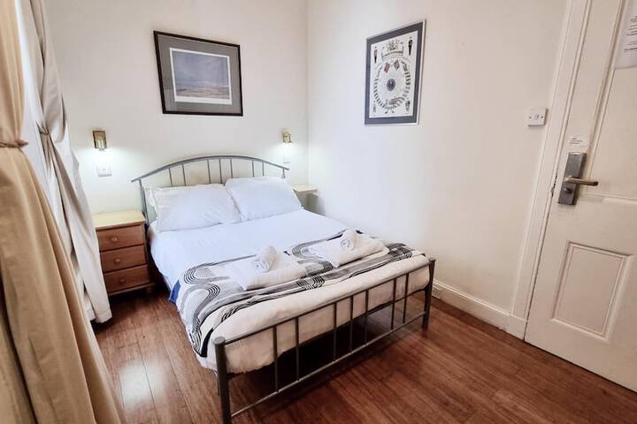 Room 25 of 45