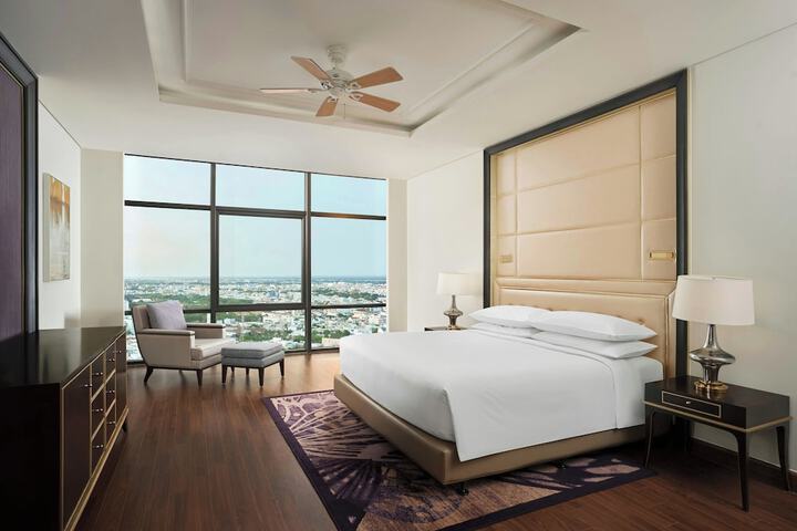Room 41 of 94