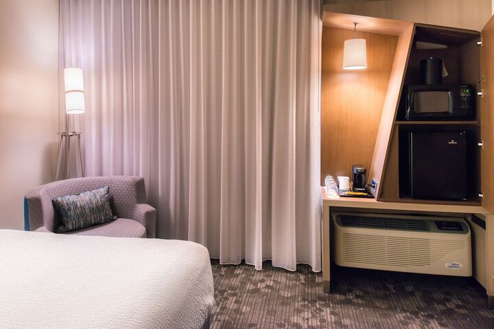 Room 17 of 42