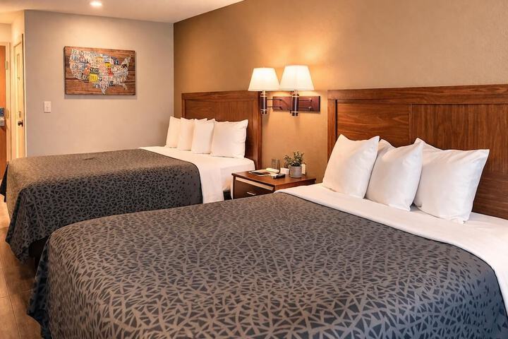 Room 4 of 17