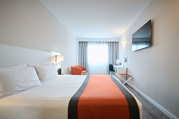 Room 15 of 56