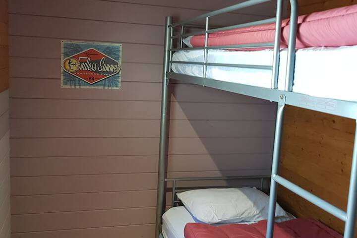 Room 2 of 30