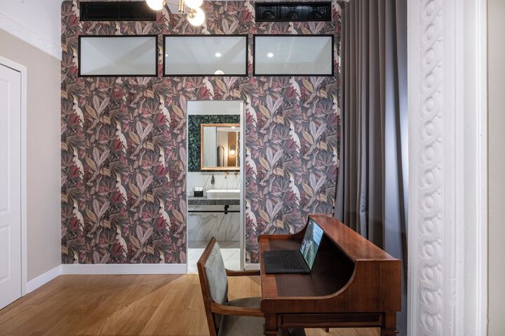 Room 22 of 81