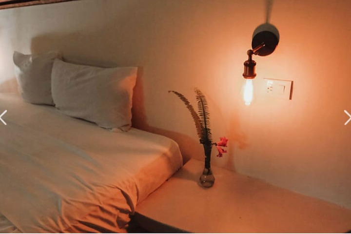 Room 17 of 122